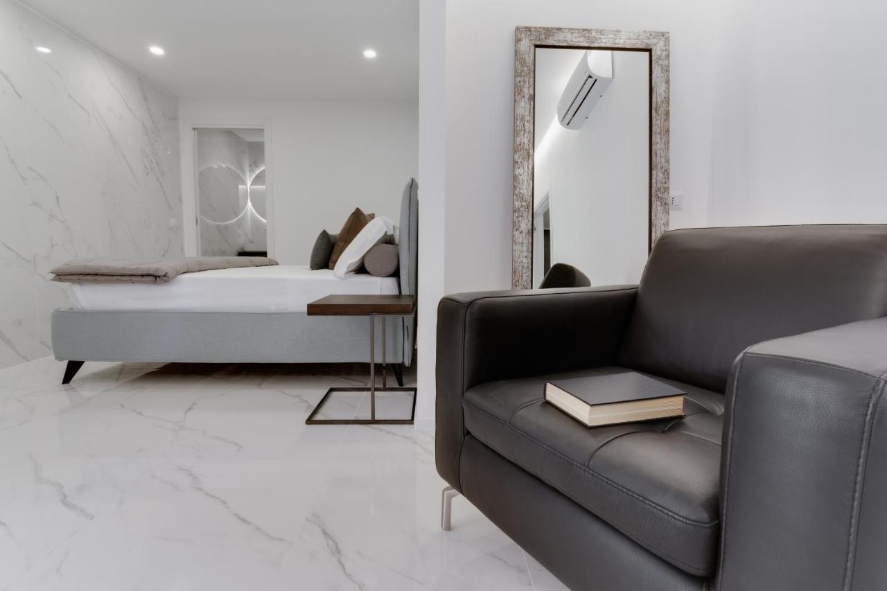 Caralis Suites Rooms Кальяри Экстерьер фото